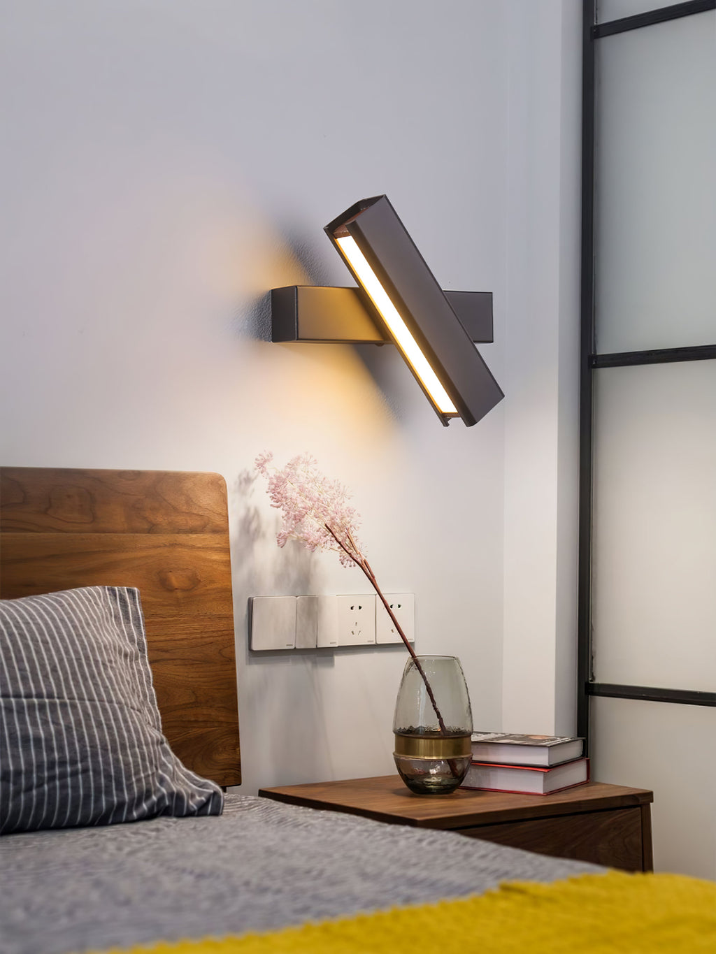 LED Clasp Wall Lamp - Adjustable Arm Fixture for Living Room, Bedroom & Hallway Lighting