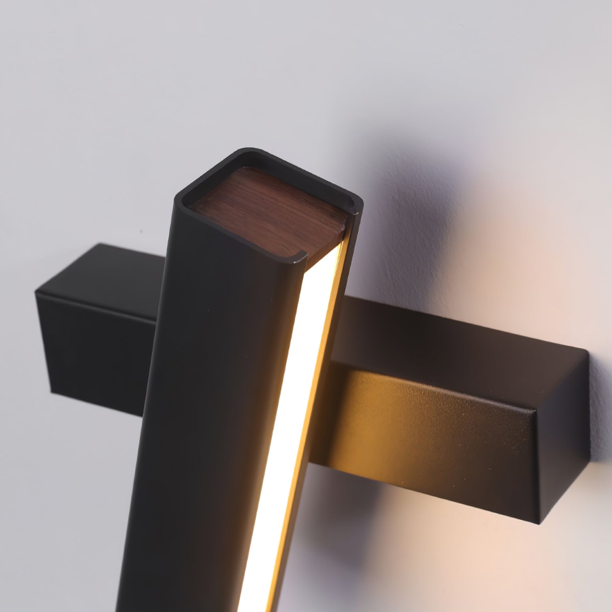 LED Clasp Wall Lamp - Adjustable Arm Fixture for Living Room, Bedroom & Hallway Lighting