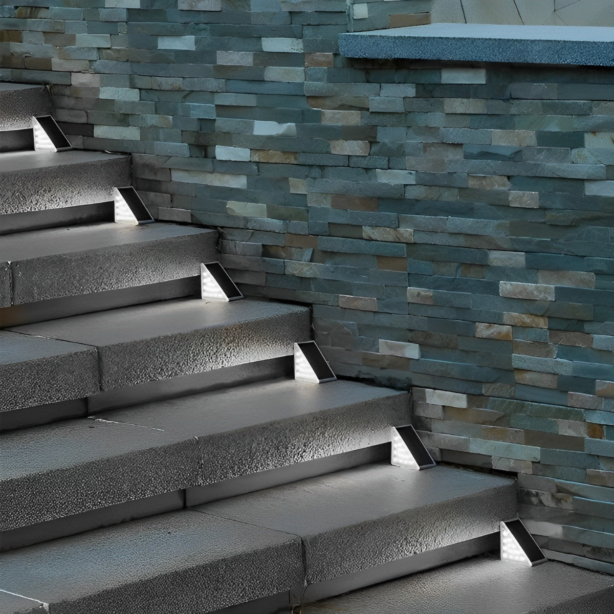 Triangular Solar LED Step Lights – Intelligent Waterproof Outdoor Stairs Lighting with Motion & Light Sensor