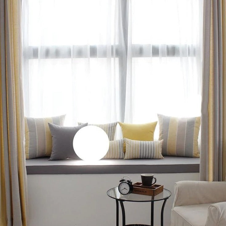 Solar Waterproof Globe Light for Outdoor Garden, Patio, and Landscape Lighting